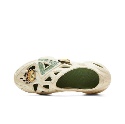 Peak Taichi  Unisex Slip-on Yard Garden Shoes/Clogs  Sandals/Beach Slippers - Delian Drinking Tea